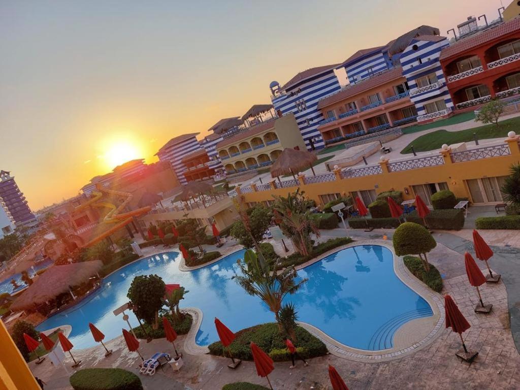Porto Marina Resort Chalets Families Only El-Alamein Exterior foto