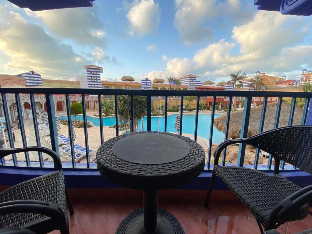 Porto Marina Resort Chalets Families Only El-Alamein Exterior foto